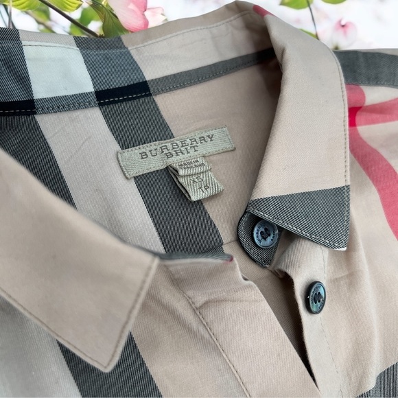 BURBERRY Button Down - Picture 5 of 8